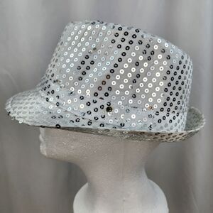 🔺️NWOT White Sequined Light-Up Fedora Hat